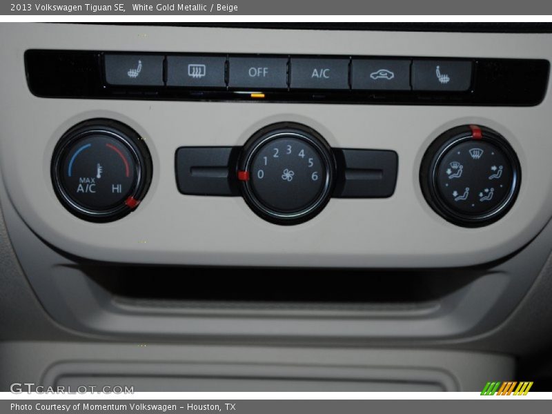 White Gold Metallic / Beige 2013 Volkswagen Tiguan SE