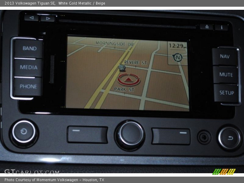 White Gold Metallic / Beige 2013 Volkswagen Tiguan SE
