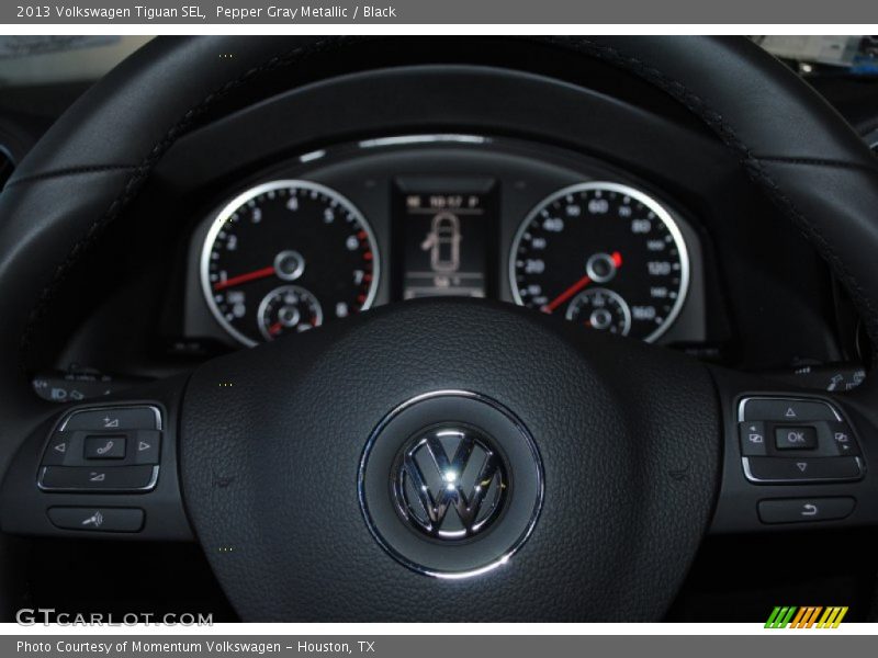 Pepper Gray Metallic / Black 2013 Volkswagen Tiguan SEL