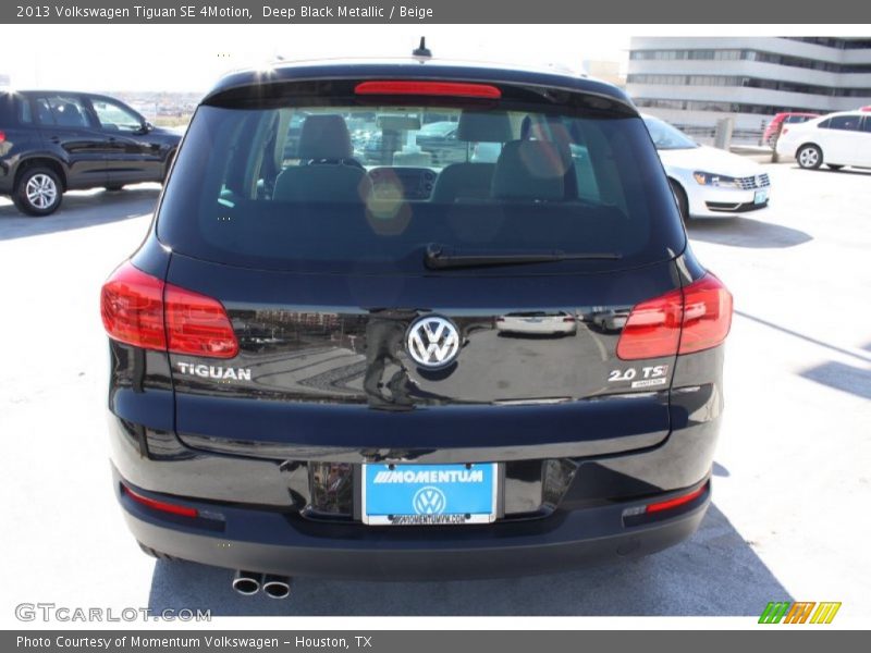Deep Black Metallic / Beige 2013 Volkswagen Tiguan SE 4Motion