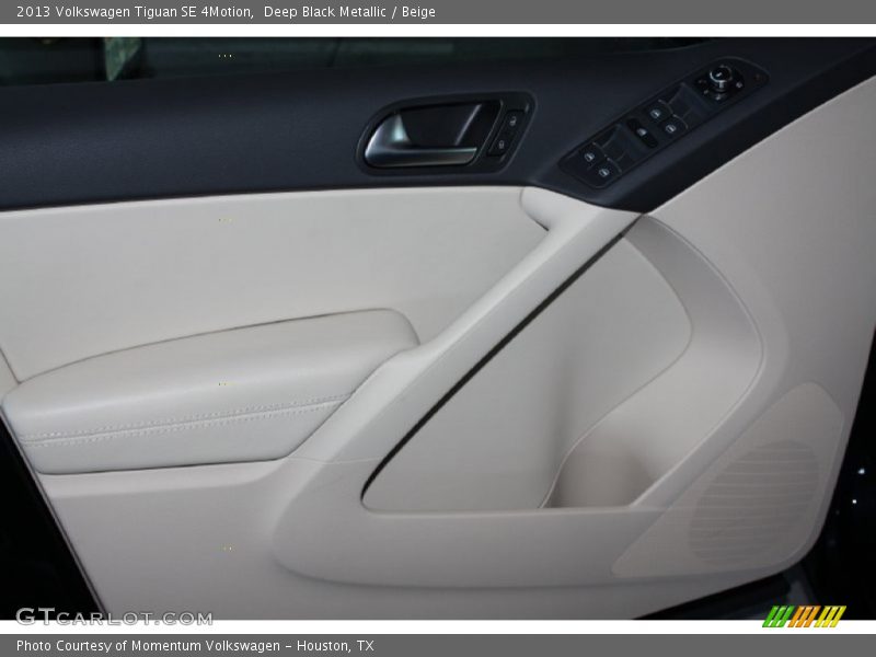 Deep Black Metallic / Beige 2013 Volkswagen Tiguan SE 4Motion