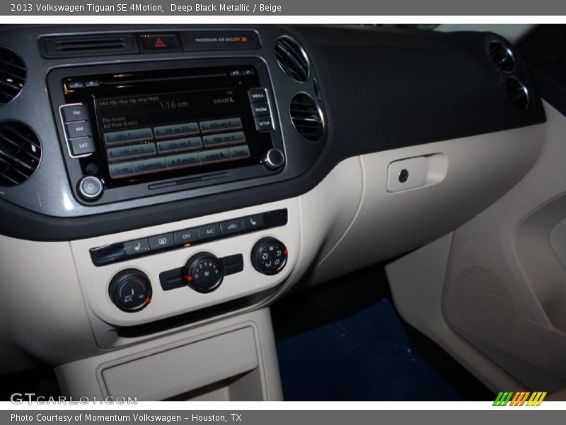 Deep Black Metallic / Beige 2013 Volkswagen Tiguan SE 4Motion