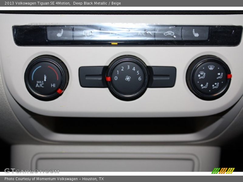 Controls of 2013 Tiguan SE 4Motion