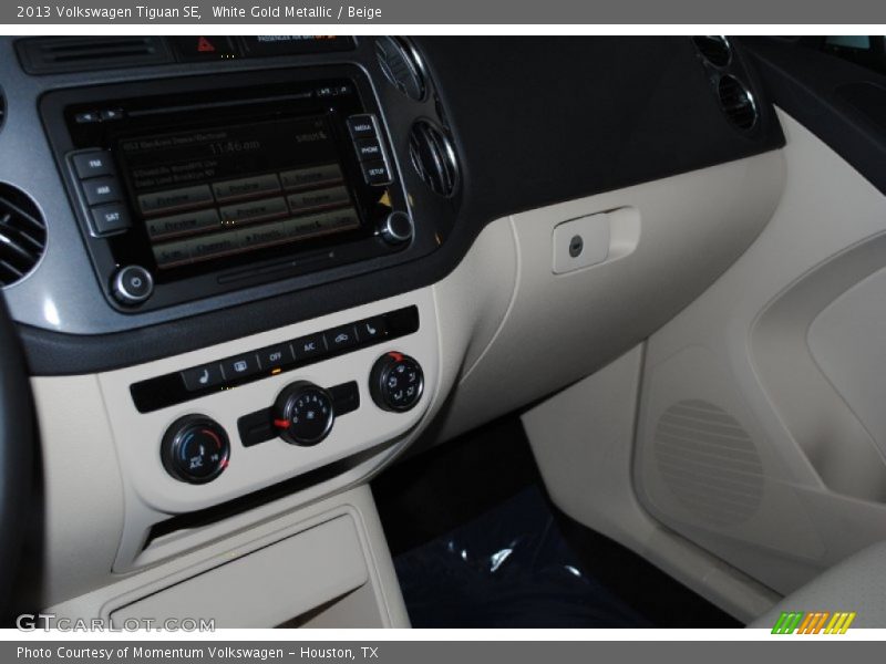 White Gold Metallic / Beige 2013 Volkswagen Tiguan SE
