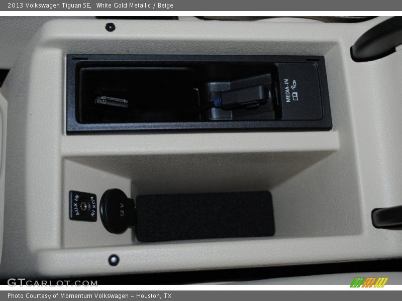 White Gold Metallic / Beige 2013 Volkswagen Tiguan SE