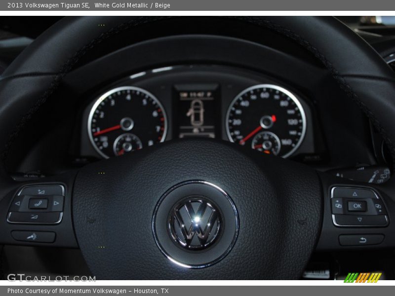 White Gold Metallic / Beige 2013 Volkswagen Tiguan SE