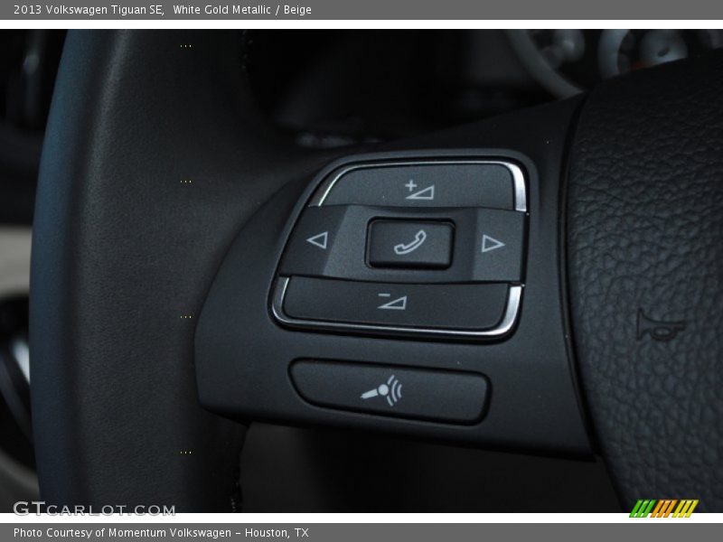 White Gold Metallic / Beige 2013 Volkswagen Tiguan SE