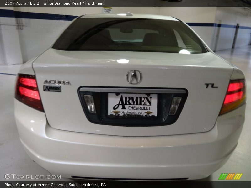 White Diamond Pearl / Parchment 2007 Acura TL 3.2