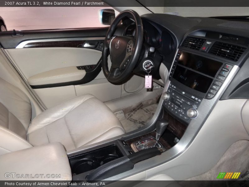 White Diamond Pearl / Parchment 2007 Acura TL 3.2
