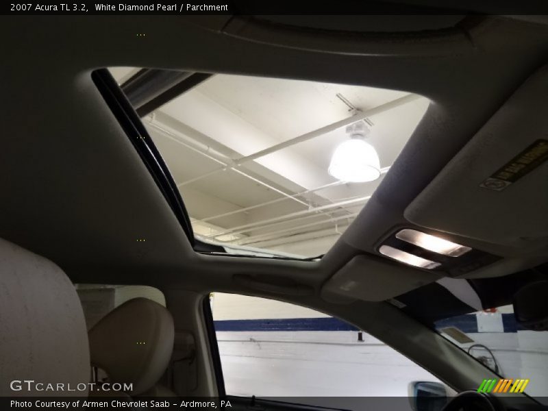 White Diamond Pearl / Parchment 2007 Acura TL 3.2