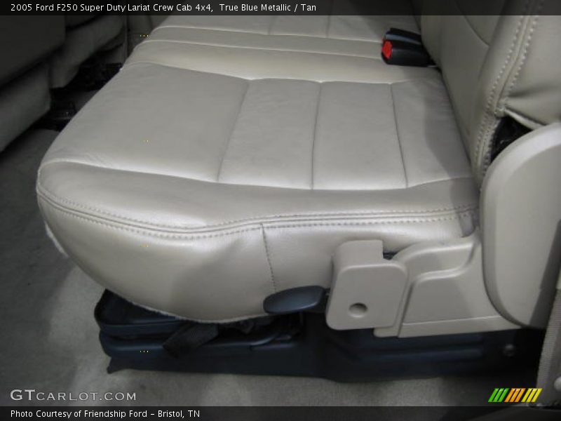 True Blue Metallic / Tan 2005 Ford F250 Super Duty Lariat Crew Cab 4x4