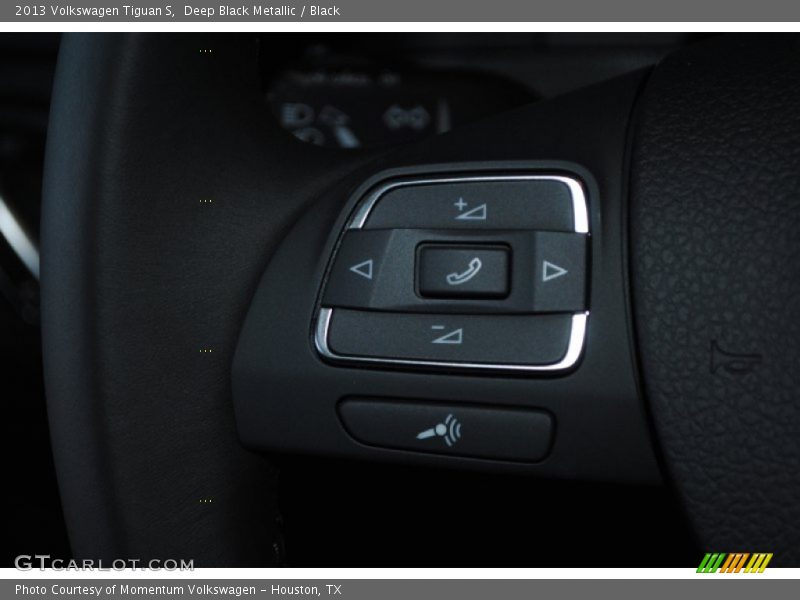 Deep Black Metallic / Black 2013 Volkswagen Tiguan S