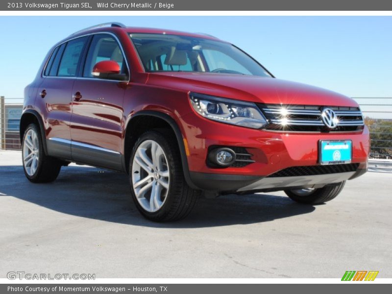 Wild Cherry Metallic / Beige 2013 Volkswagen Tiguan SEL