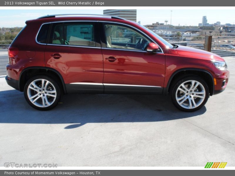 Wild Cherry Metallic / Beige 2013 Volkswagen Tiguan SEL