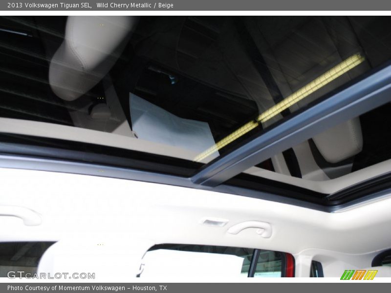 Wild Cherry Metallic / Beige 2013 Volkswagen Tiguan SEL