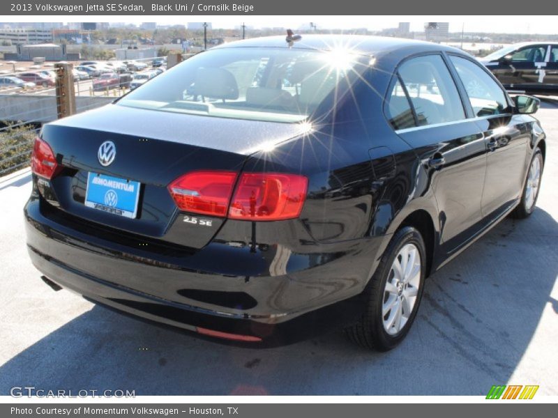 Black Uni / Cornsilk Beige 2013 Volkswagen Jetta SE Sedan