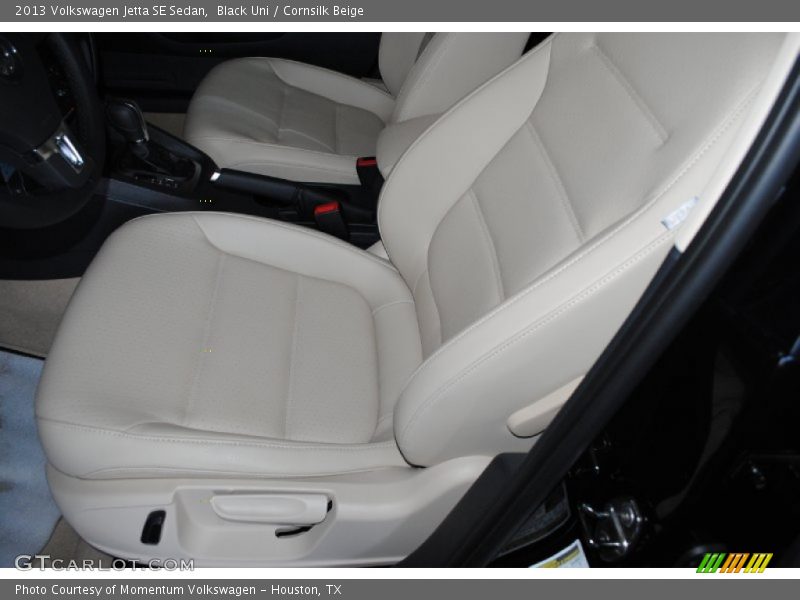 Black Uni / Cornsilk Beige 2013 Volkswagen Jetta SE Sedan