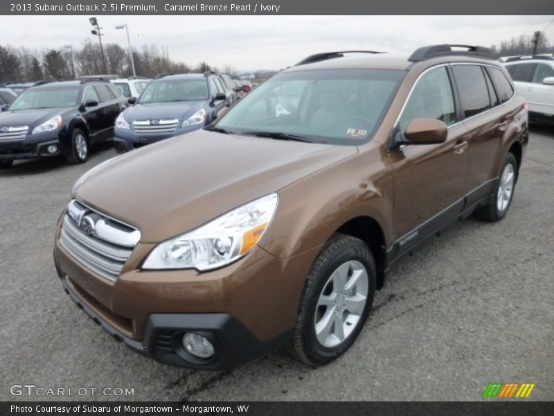 Front 3/4 View of 2013 Outback 2.5i Premium
