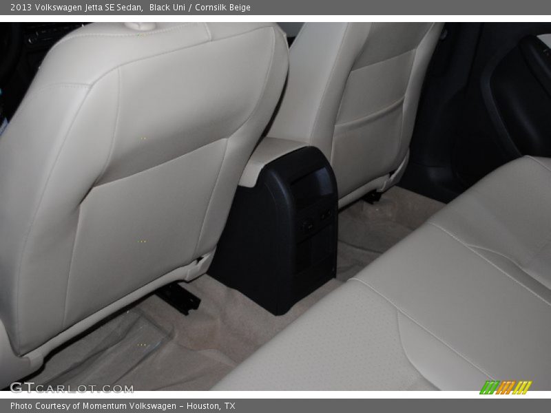 Black Uni / Cornsilk Beige 2013 Volkswagen Jetta SE Sedan