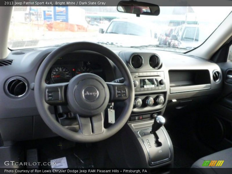 Bright White / Dark Slate Gray 2013 Jeep Patriot Sport 4x4
