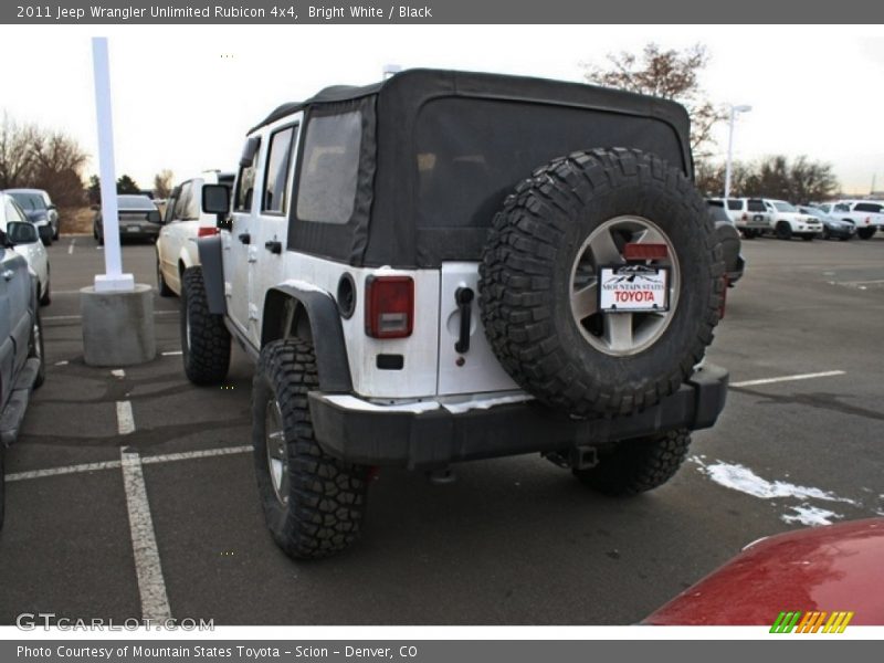 Bright White / Black 2011 Jeep Wrangler Unlimited Rubicon 4x4
