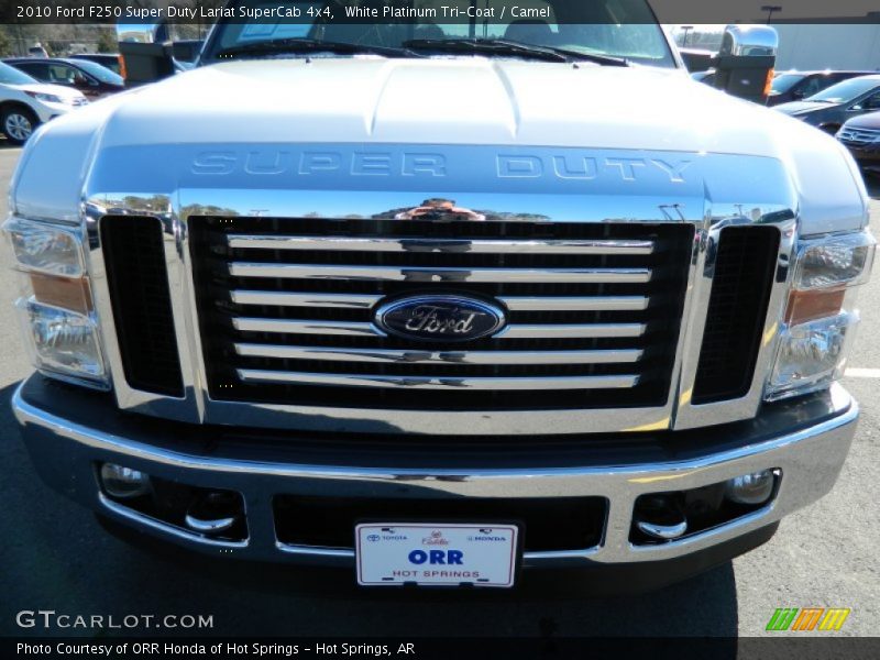 White Platinum Tri-Coat / Camel 2010 Ford F250 Super Duty Lariat SuperCab 4x4