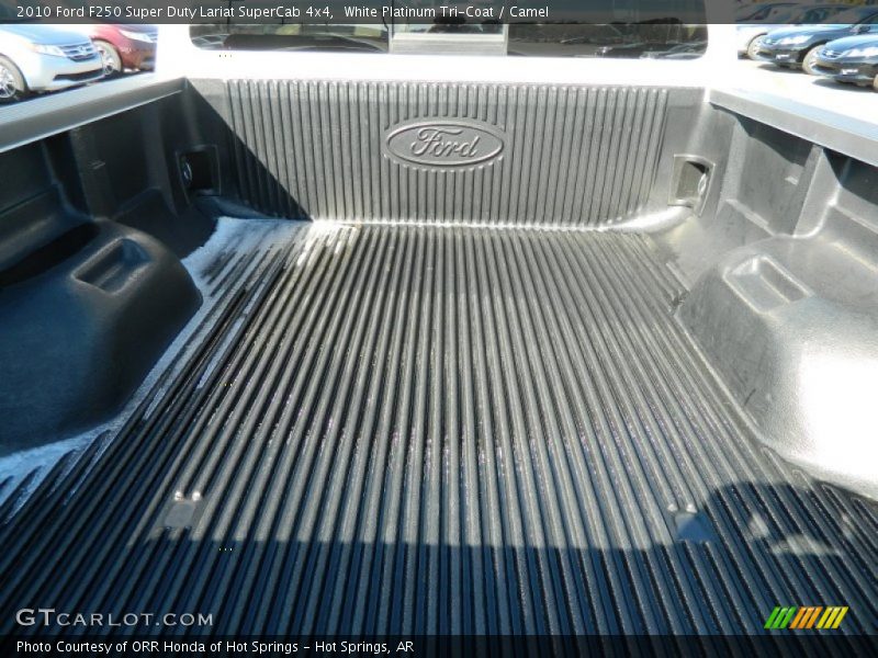 White Platinum Tri-Coat / Camel 2010 Ford F250 Super Duty Lariat SuperCab 4x4