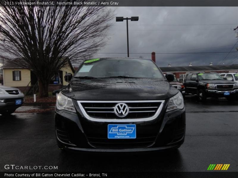 Nocturne Black Metallic / Aero Gray 2011 Volkswagen Routan SE