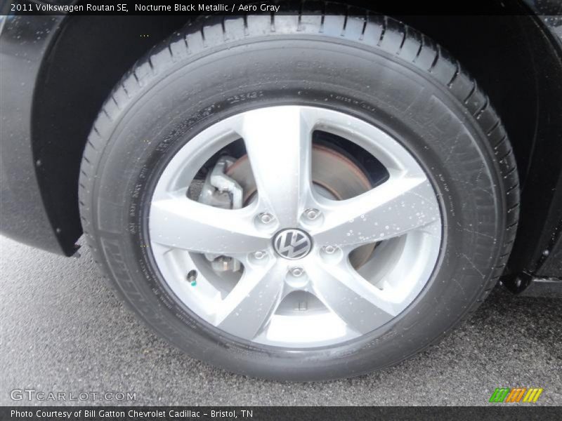  2011 Routan SE Wheel