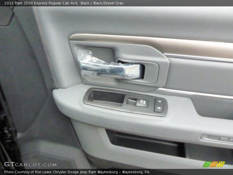 Black / Black/Diesel Gray 2013 Ram 1500 Express Regular Cab 4x4