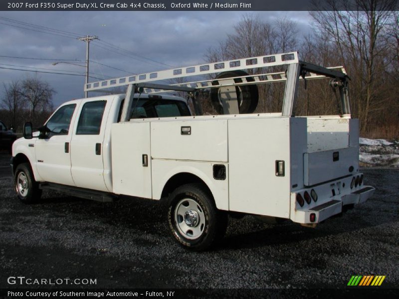  2007 F350 Super Duty XL Crew Cab 4x4 Chassis Oxford White