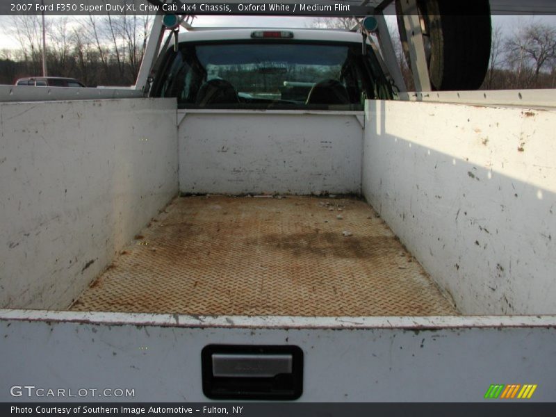 Oxford White / Medium Flint 2007 Ford F350 Super Duty XL Crew Cab 4x4 Chassis
