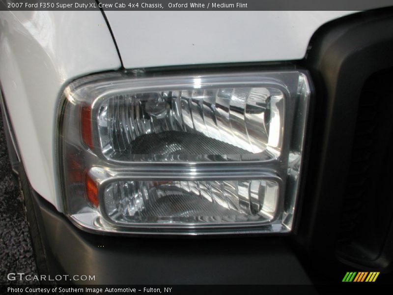 Oxford White / Medium Flint 2007 Ford F350 Super Duty XL Crew Cab 4x4 Chassis