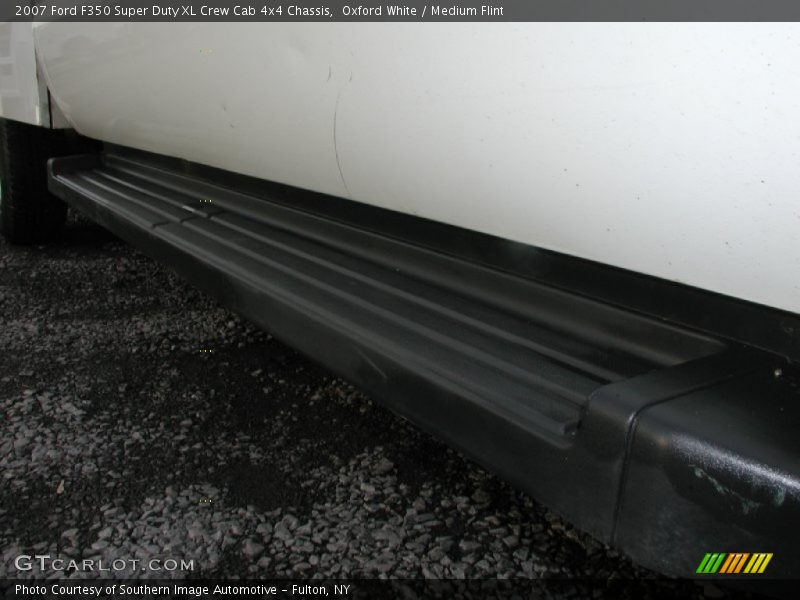 Oxford White / Medium Flint 2007 Ford F350 Super Duty XL Crew Cab 4x4 Chassis