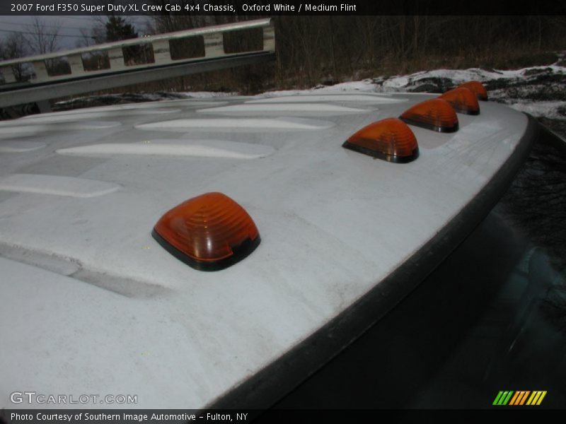 Oxford White / Medium Flint 2007 Ford F350 Super Duty XL Crew Cab 4x4 Chassis