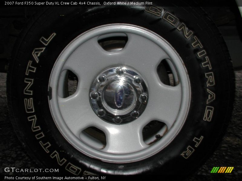 2007 F350 Super Duty XL Crew Cab 4x4 Chassis Wheel