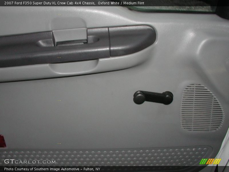 Oxford White / Medium Flint 2007 Ford F350 Super Duty XL Crew Cab 4x4 Chassis