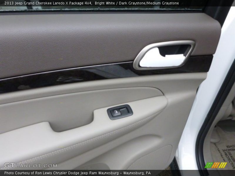 Bright White / Dark Graystone/Medium Graystone 2013 Jeep Grand Cherokee Laredo X Package 4x4
