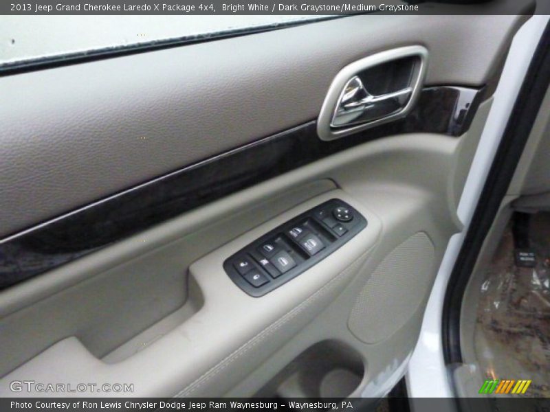 Bright White / Dark Graystone/Medium Graystone 2013 Jeep Grand Cherokee Laredo X Package 4x4