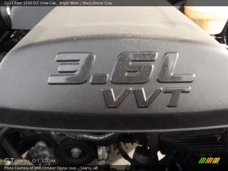 Bright White / Black/Diesel Gray 2013 Ram 1500 SLT Crew Cab