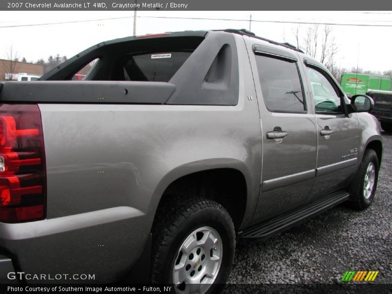 Graystone Metallic / Ebony 2007 Chevrolet Avalanche LT 4WD