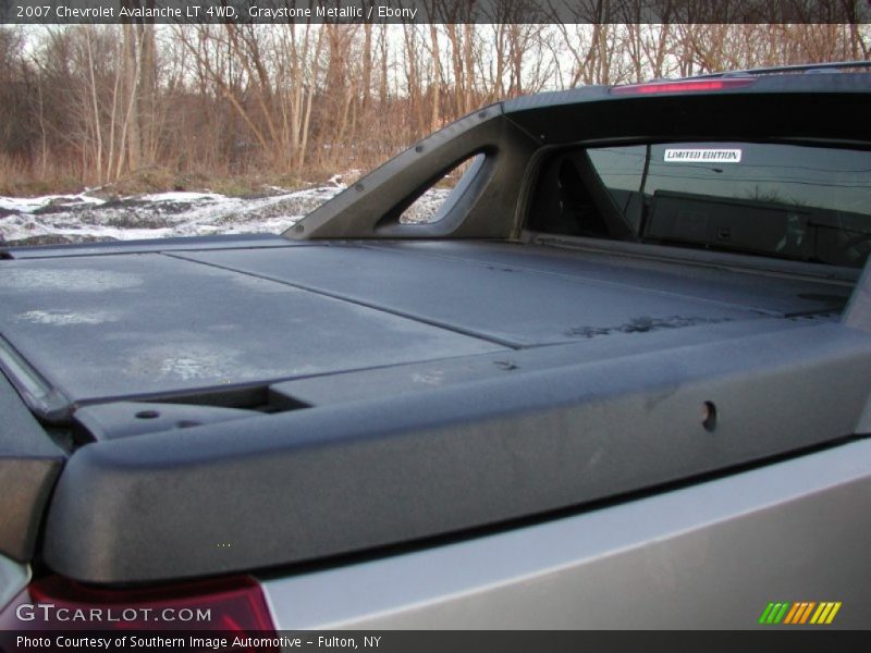 Graystone Metallic / Ebony 2007 Chevrolet Avalanche LT 4WD