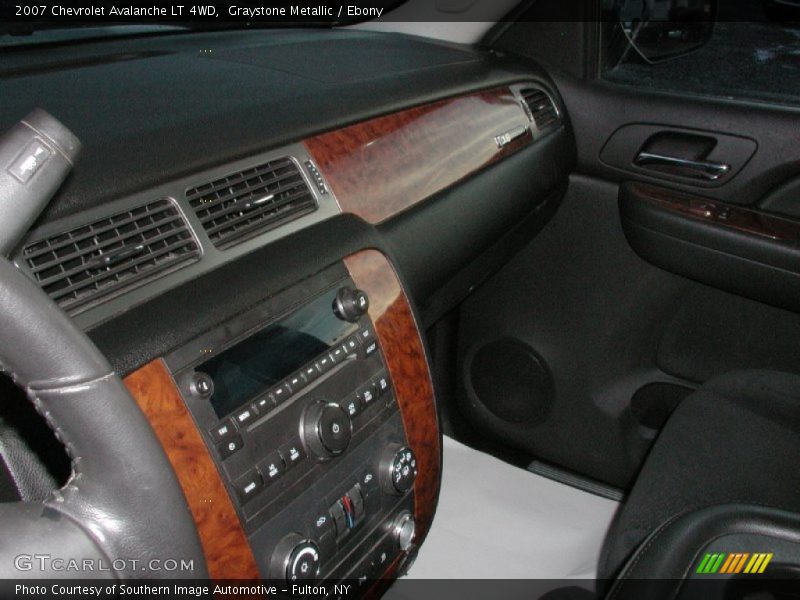 Graystone Metallic / Ebony 2007 Chevrolet Avalanche LT 4WD