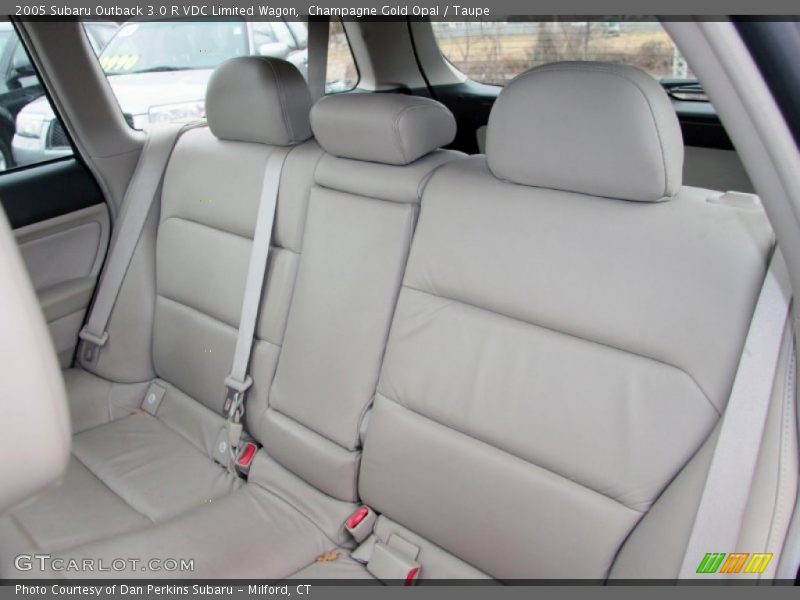 Rear Seat of 2005 Outback 3.0 R VDC Limited Wagon