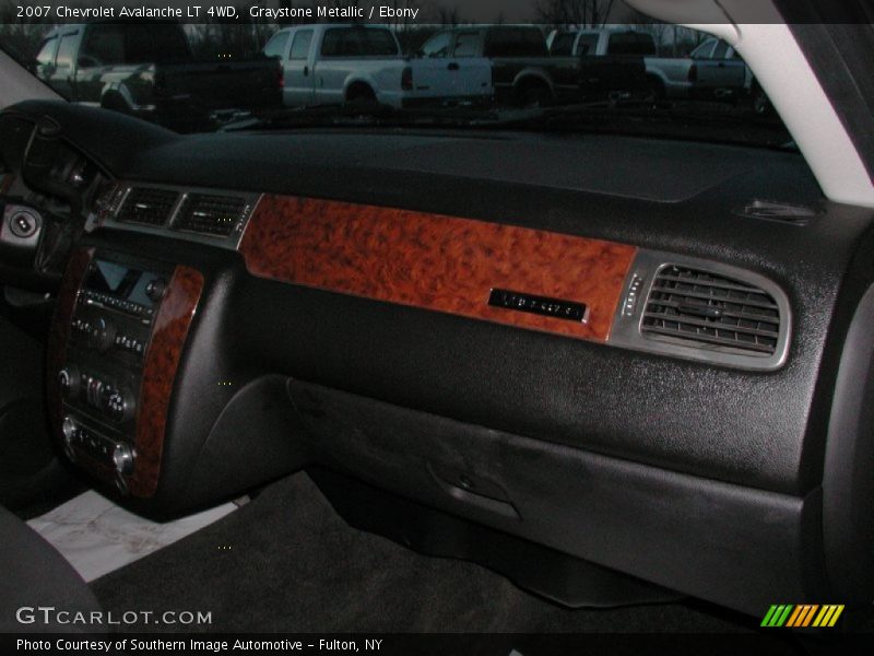 Graystone Metallic / Ebony 2007 Chevrolet Avalanche LT 4WD