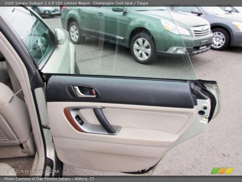 Door Panel of 2005 Outback 3.0 R VDC Limited Wagon