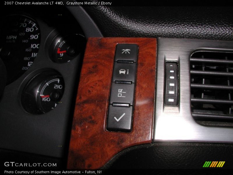 Graystone Metallic / Ebony 2007 Chevrolet Avalanche LT 4WD