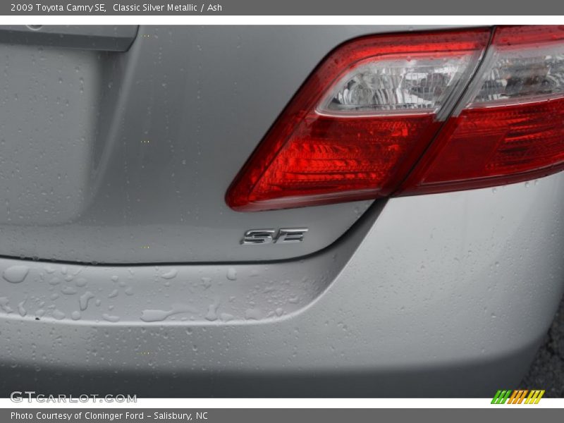 Classic Silver Metallic / Ash 2009 Toyota Camry SE