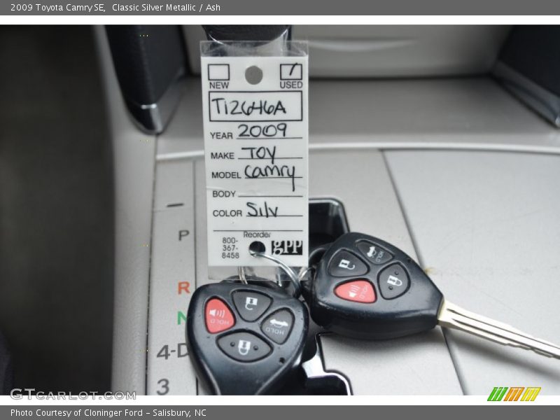 Keys of 2009 Camry SE