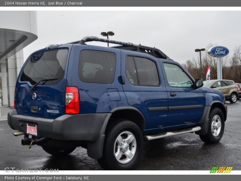 Just Blue / Charcoal 2004 Nissan Xterra XE
